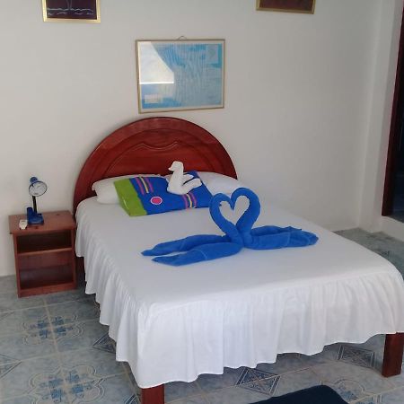 Hostal Insular Puerto Villamil Ngoại thất bức ảnh