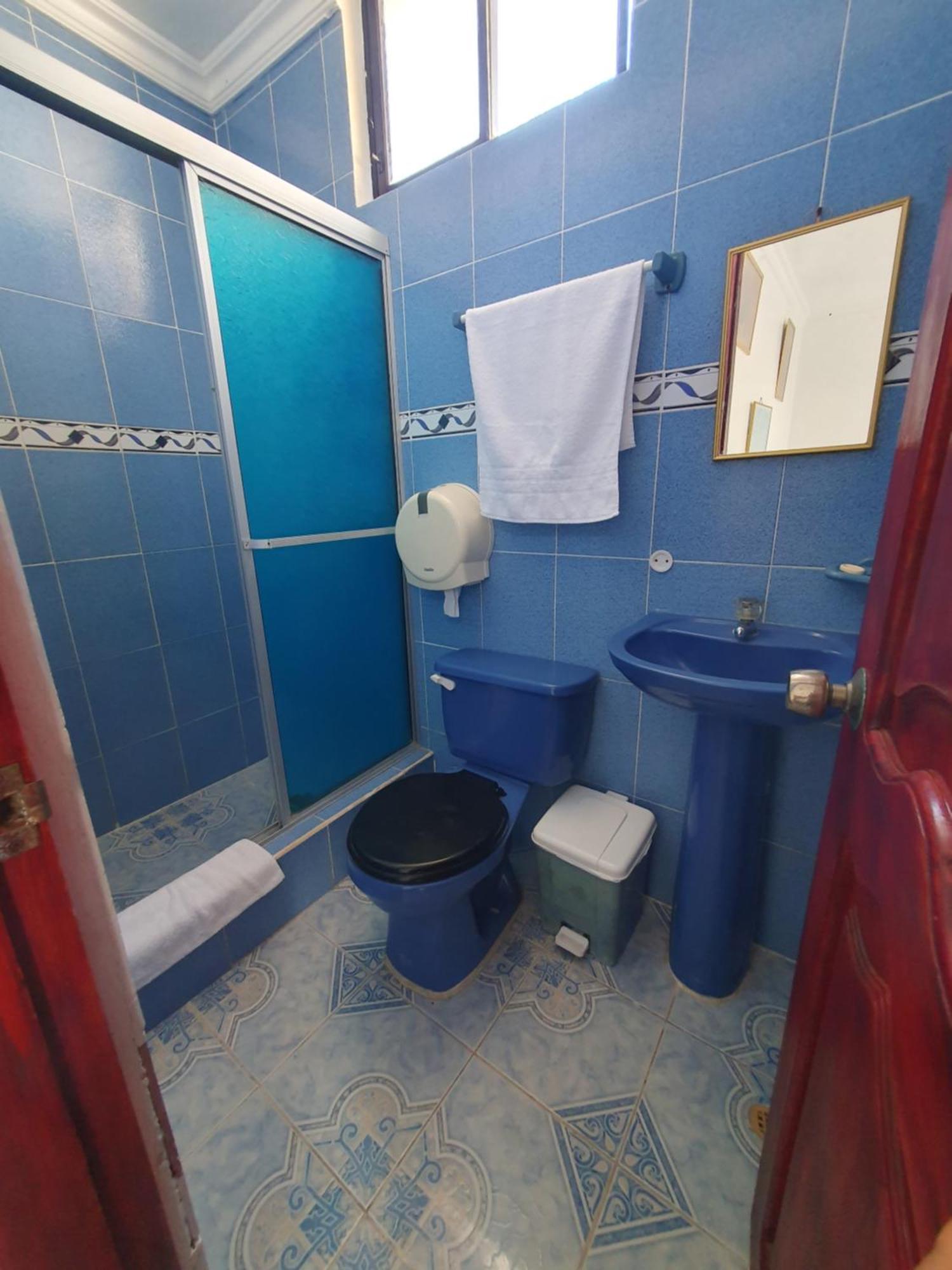 Hostal Insular Puerto Villamil Ngoại thất bức ảnh