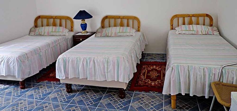 Hostal Insular Puerto Villamil Ngoại thất bức ảnh