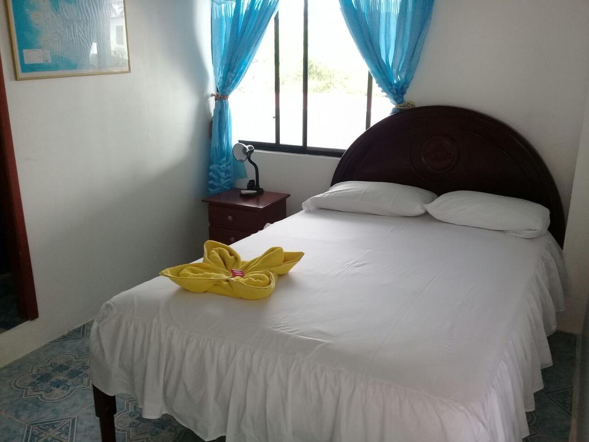 Hostal Insular Puerto Villamil Ngoại thất bức ảnh