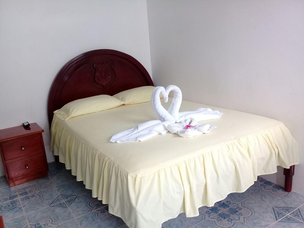 Hostal Insular Puerto Villamil Ngoại thất bức ảnh