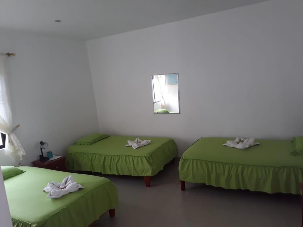 Hostal Insular Puerto Villamil Ngoại thất bức ảnh